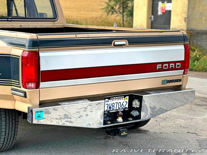 Ford F 350 7.5 V8 | CENTURION 1987