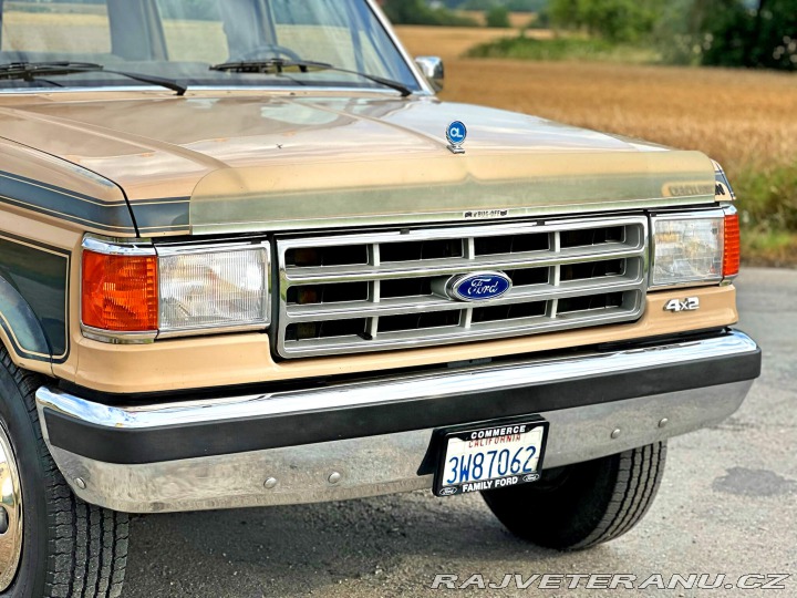 Ford F 350 7.5 V8 | CENTURION 1987