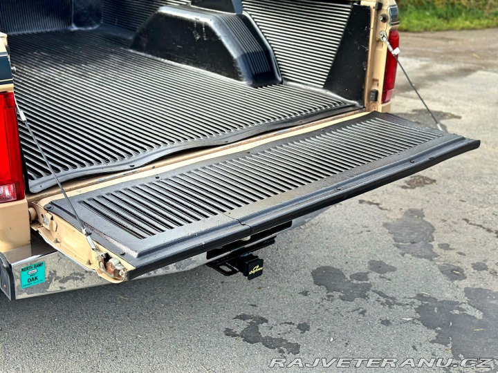 Ford F 350 7.5 V8 | CENTURION 1987