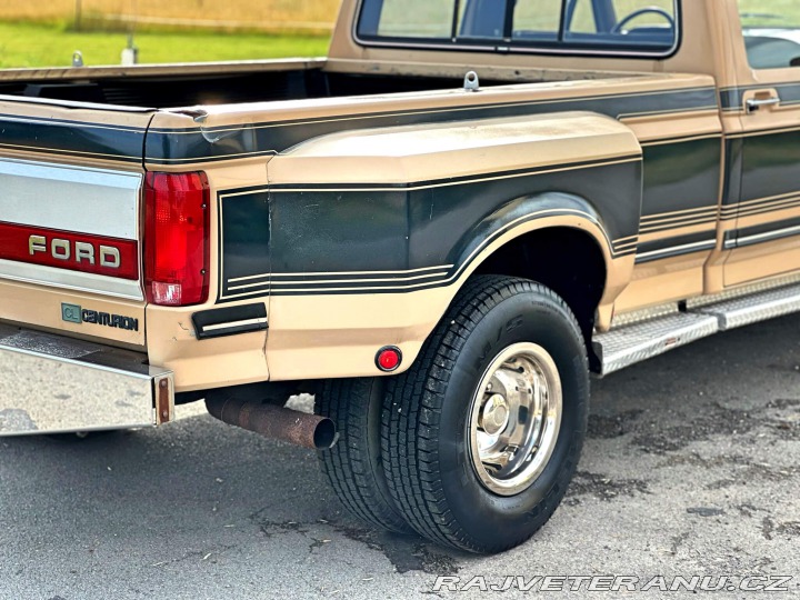Ford F 350 7.5 V8 | CENTURION 1987