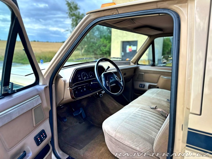 Ford F 350 7.5 V8 | CENTURION 1987