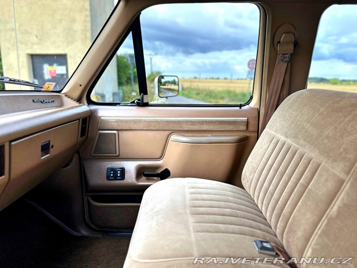 Ford F 350 7.5 V8 | CENTURION 1987