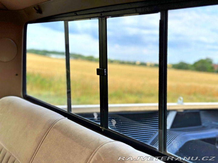 Ford F 350 7.5 V8 | CENTURION 1987