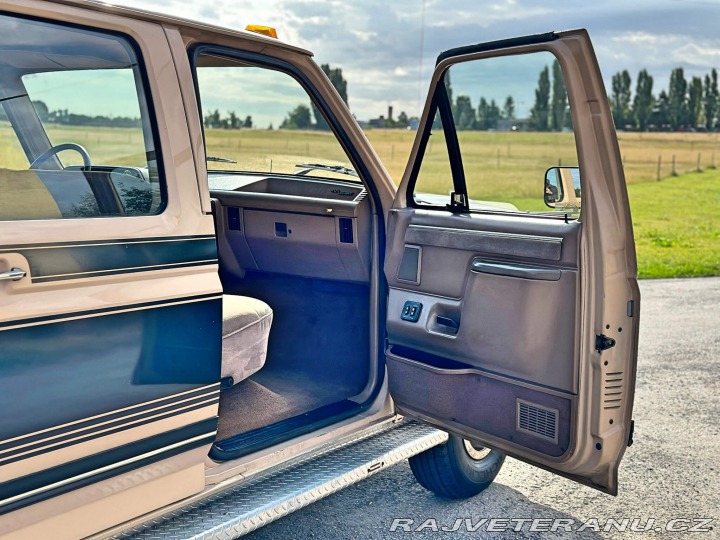 Ford F 350 7.5 V8 | CENTURION 1987