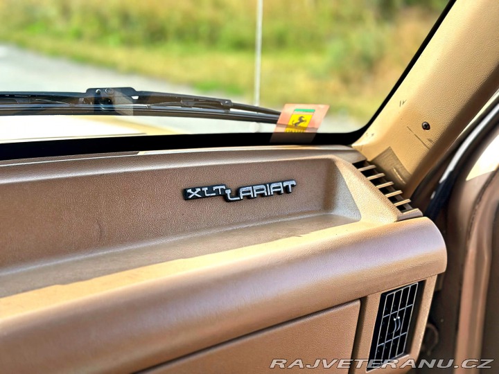 Ford F 350 7.5 V8 | CENTURION 1987