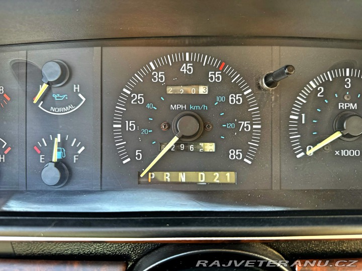 Ford F 350 7.5 V8 | CENTURION 1987
