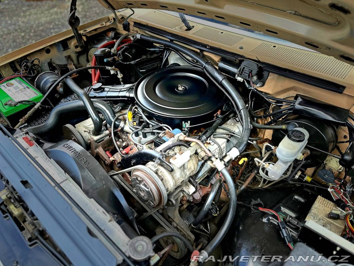 Ford F 350 7.5 V8 | CENTURION 1987