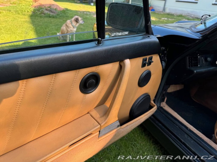 Porsche 911 964 Carrera 2 Cabrio 1990