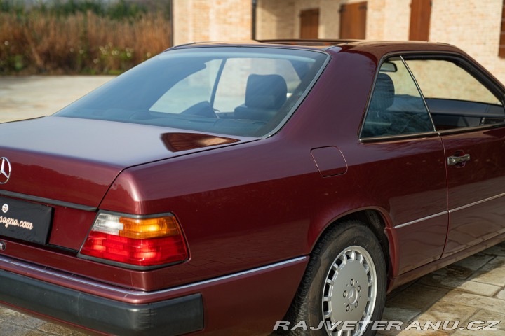 Mercedes-Benz 300 CE 24V Coupé 1991