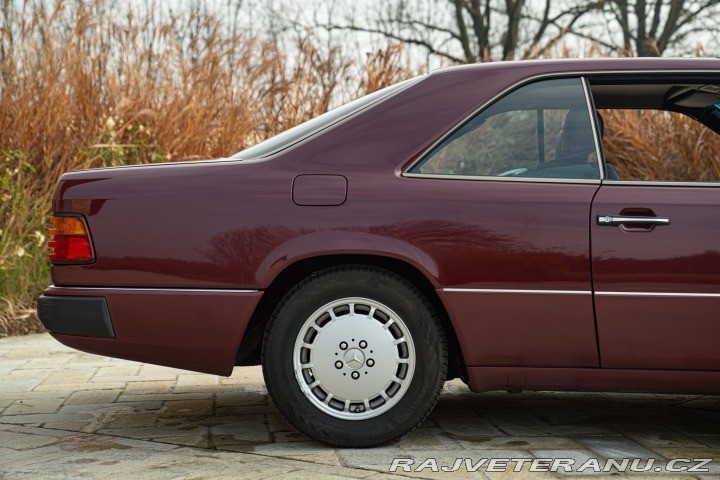 Mercedes-Benz 300 CE 24V Coupé 1991