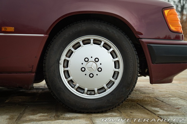 Mercedes-Benz 300 CE 24V Coupé 1991