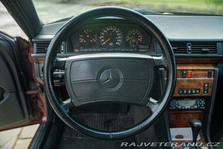 Mercedes-Benz 300 CE 24V Coupé 1991