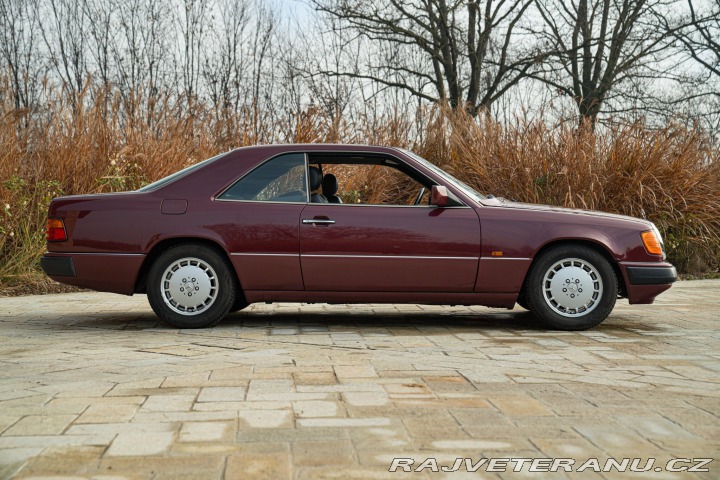 Mercedes-Benz 300 CE 24V Coupé 1991