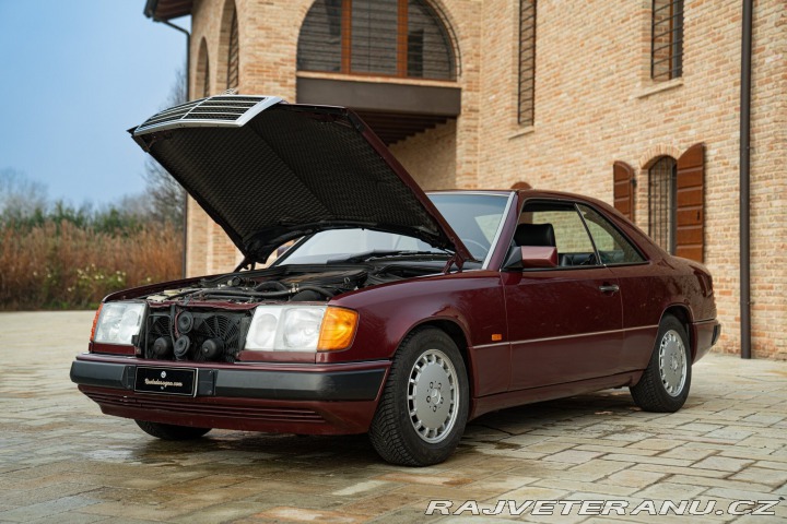 Mercedes-Benz 300 CE 24V Coupé 1991