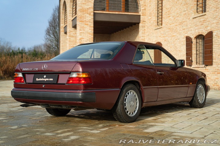 Mercedes-Benz 300 CE 24V Coupé 1991