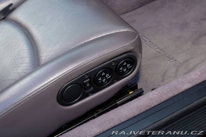 Porsche Ostatní modely 993 Carrera Cabriolet 1994