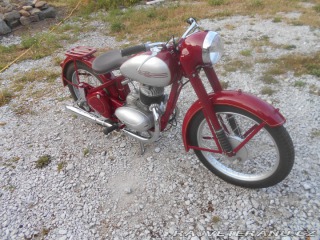 Jawa 250 pérák FJ 1947
