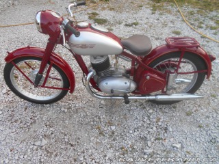 Jawa 250 pérák FJ 1947