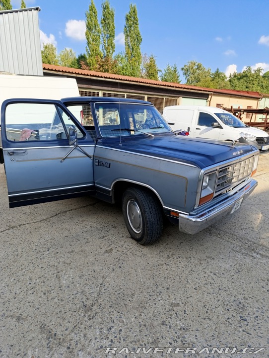 Dodge RAM 1982