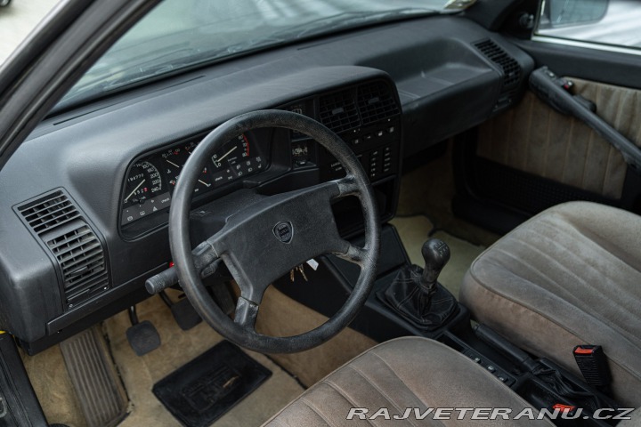 Lancia Thema 6V 1985