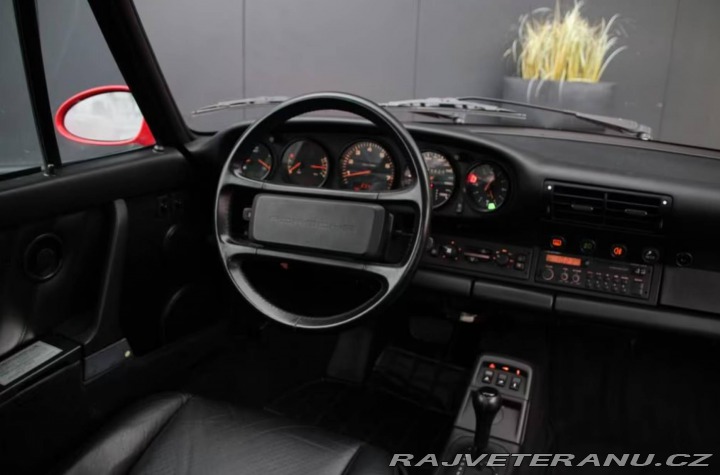 Porsche 911 Carrera 2 1991