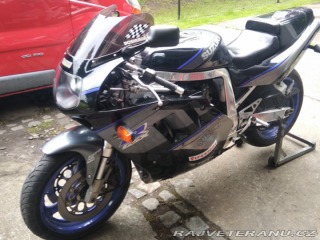 Suzuki GSX GSXR 750 1990