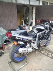 Suzuki GSX GSXR 750 1990