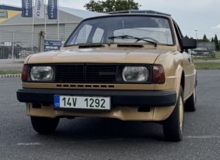 Škoda 105 1986