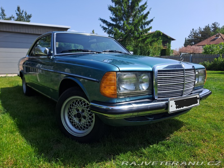 Mercedes-Benz 230 W123 230ce 1984