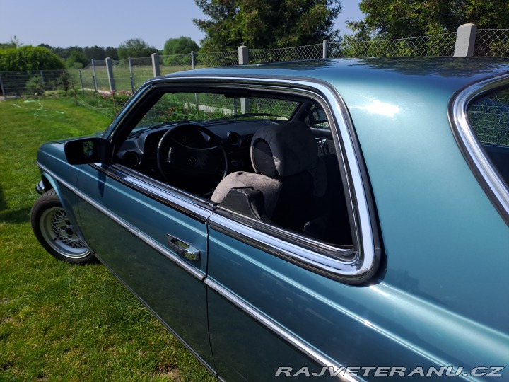 Mercedes-Benz 230 W123 230ce 1984
