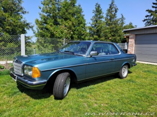 Mercedes-Benz 230 W123 230ce 1984