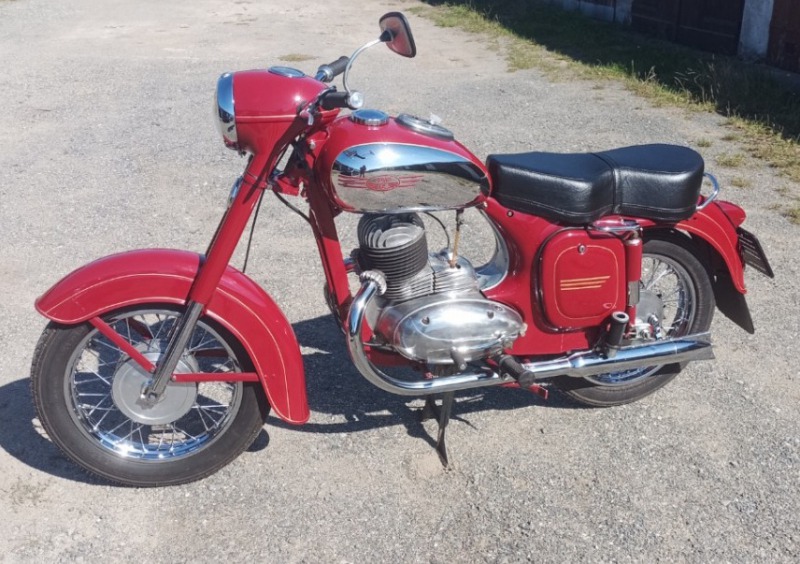 Jawa 250 353