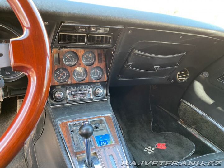 Chevrolet Corvette 2dr coupe C3 shark 1975