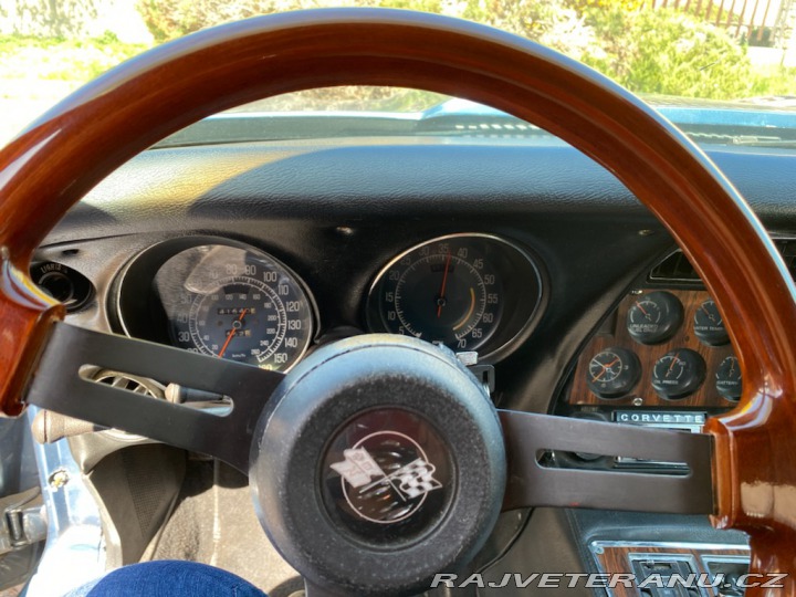 Chevrolet Corvette 2dr coupe C3 shark 1975