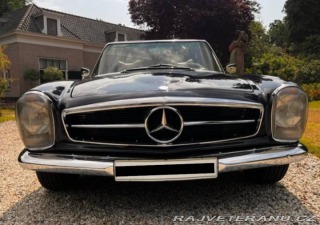 Mercedes-Benz 230 SL Pagoda (W113) 1964