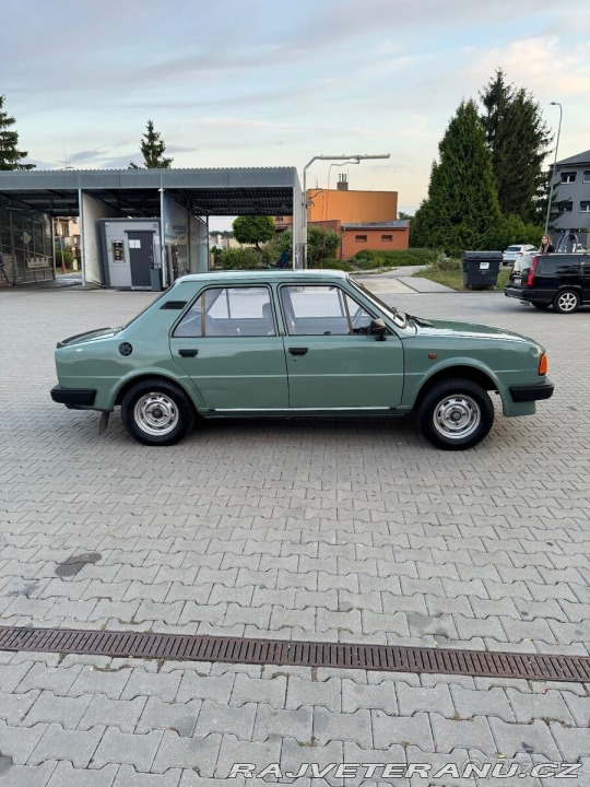 Škoda 120 1988