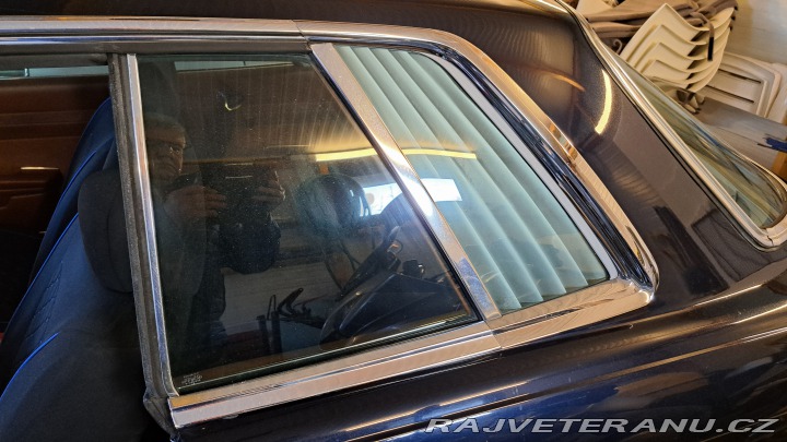 Mercedes-Benz SLC SLC 450 w107 1976