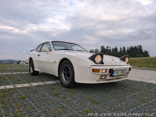 Porsche 944 