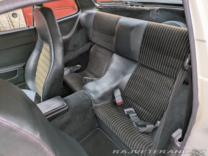 Porsche 944 1982