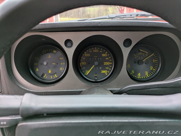 Porsche 944  1982