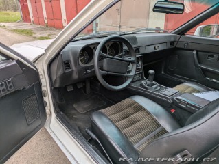 Porsche 944 1982