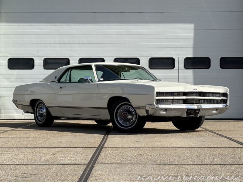 Ford LTD 