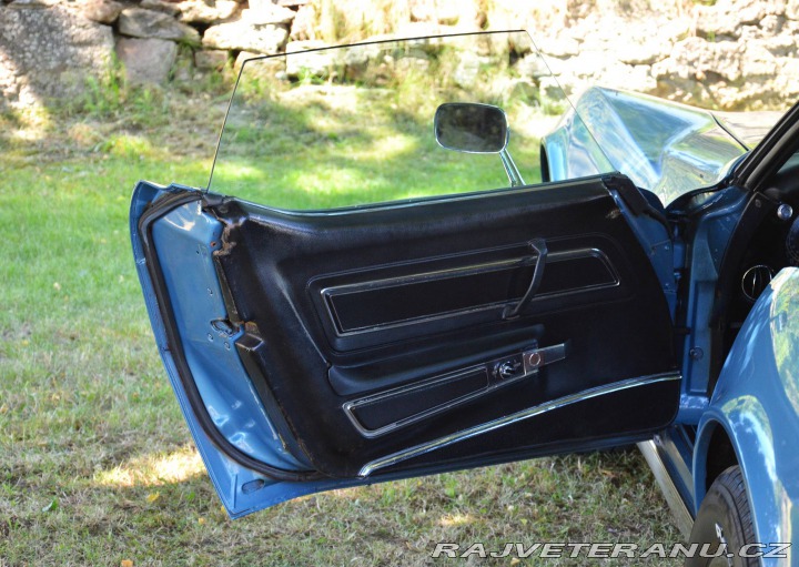 Chevrolet Corvette C3 1977