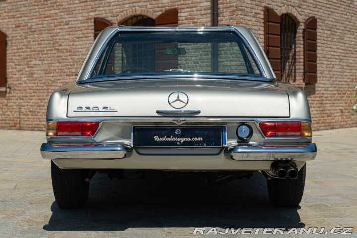 Mercedes-Benz 230 SL 1965
