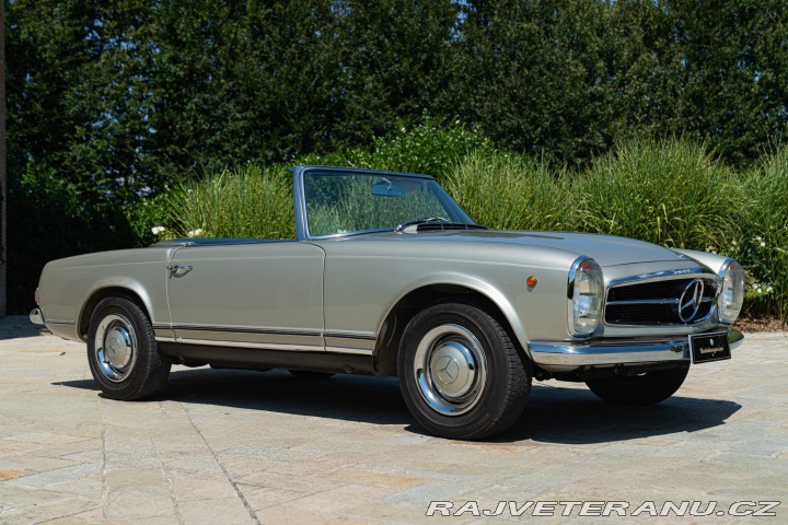 Mercedes-Benz 230 SL 1965