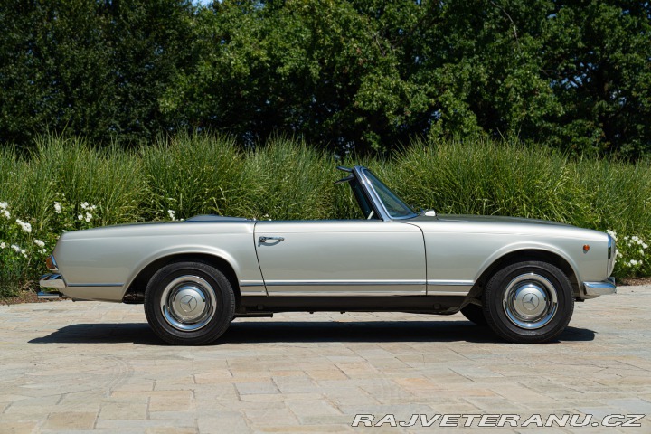 Mercedes-Benz 230 SL 1965