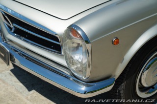 Mercedes-Benz 230 SL 1965