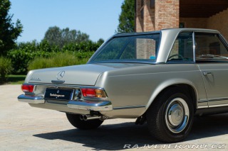 Mercedes-Benz 230 SL 1965