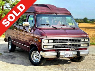 Chevrolet G20 5.7 V8 | Stealth Sport