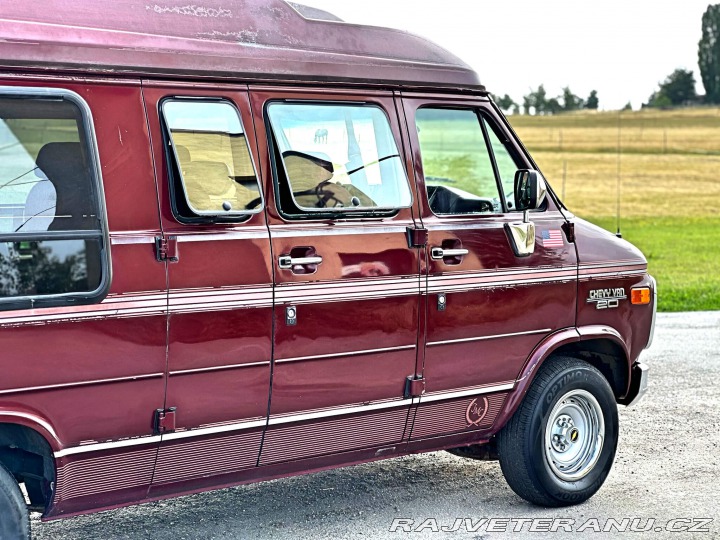 Chevrolet G20 5.7 V8 | Stealth Sport 1994